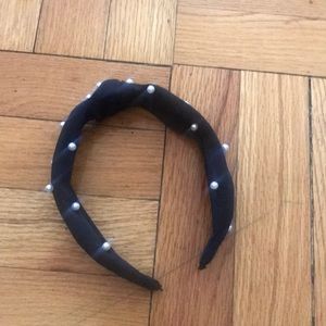 Black knot headband with pearls NEVER WORN